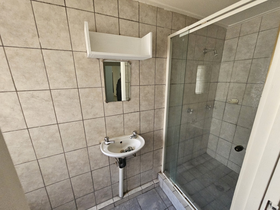 10 Bedroom Property for Sale in Brandwag Free State